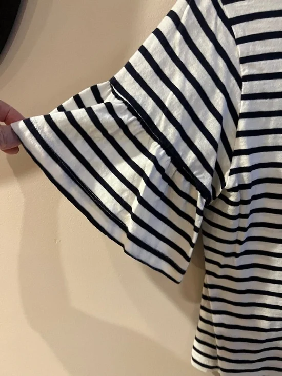 Zara Black & White Striped Short Sleeve Ruffle-Sleeve Tee Size Small - Picture 4 of 5